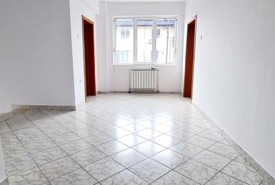 Crangasi- Belvedere  spatiu /Showroom/Creatie/ curte 4 masini - 10