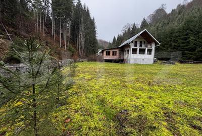 Casă individuală cu 4 camere în Șugag