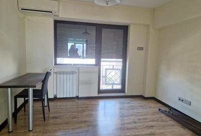 Apartament 3 cam, transformat in 4 camere, Piata Victoriei - 7