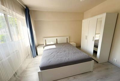 3 camere  RACADAU , zona pietonala, liber, 187000Euro - 2