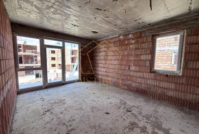 Apartament cu 2 camere decomandat în Buziașului