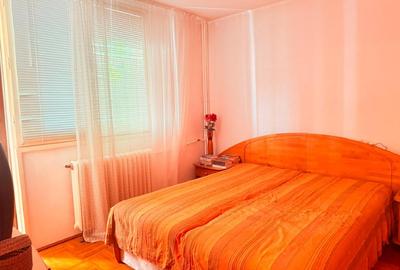 Apartament cu 3 camere decomandat, mobilat în Drumul Taberei