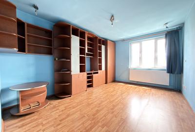 Apartament cu 2 camere decomandat, mobilat în Aradului