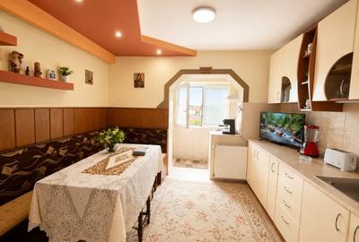 De vânzare Apartament 2 camere Micro 17 - 3