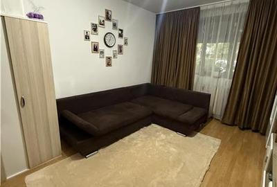 Apartament cu 2 camere decomandat în CET