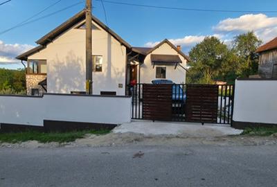 Casa de vanzare in Comuna Valeni-Dambovita, Judetul Dambovita - 12