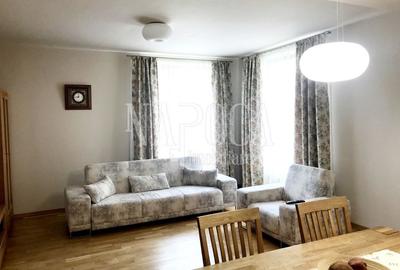 Apartament cu 2 camere semidecomandat, mobilat în Borhanci