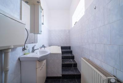 Casa 5 camere - teren 688 mp - Parneava - COMISION 0 - 7
