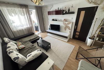 Apartament cu 2 camere decomandat, mobilat în Tomis Nord