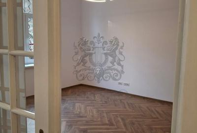 Apartament interbelic cu 2 camere | Vilă P+1+M | Curte | Popa Nan - 5