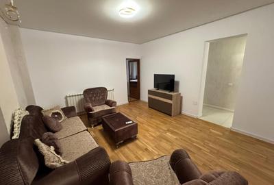 De închiriat apartament 3 camere 80 mp + curte privata 50 mp - 2