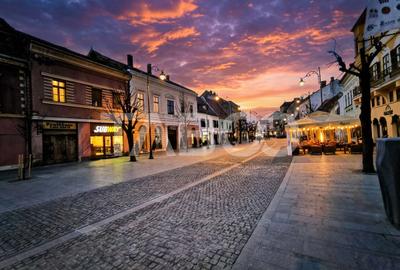 Spatiu comercial 58 mpu cu vitrina 3 m pivnita Sibiu Centrul Istoric - 1