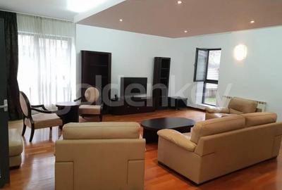 Apartament cu 3 camere decomandat în Herăstrău