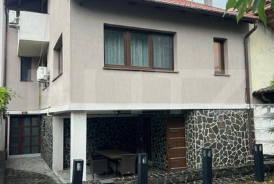 Casă individuală cu 6 camere în Semicentral