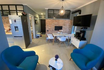 Apartament cu 2 camere semidecomandat în Borhanci