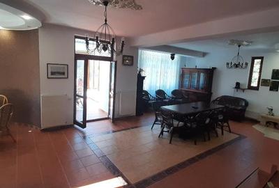 Casa de vacanta sau pensiune situata langa Cabana Trei Brazi Predeal - 7