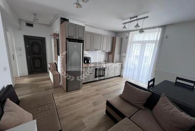 Apartament cu 3 camere semidecomandat, mobilat în Semicentral