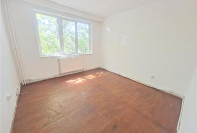 3 camere, etaj 2, aproape de centru – un apartament spatios si luminos, zona foa - 24