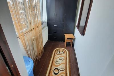Apartament cu 1 camera decomandat, zona Nicolina - 2