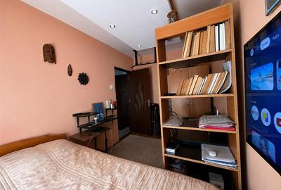 Vanzare apartament 3 camere - Podu Ros - bulevard etaj 2 - 11