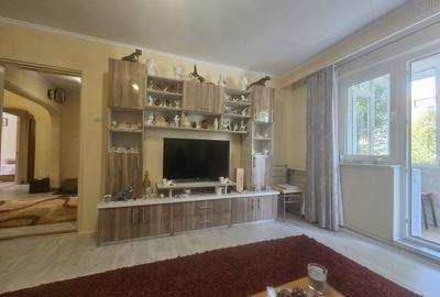 Apartament 4 camere, etaj 1 – Exercițiu, lângă Poștă - 1
