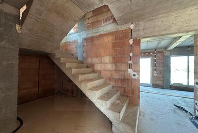 Casă tip duplex curte 350 mp 120 mp utili terasa 22 mp Sura Mare - 15