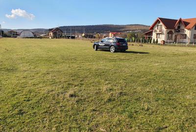 Teren intravilan 4.690mp.deschidere la 2 drumuri,zona Unirii - 1