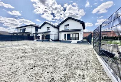 Duplex cu 4 camere în Moșnița Veche