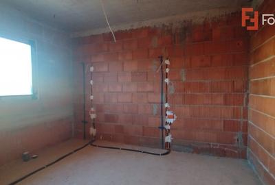 Duplex 5 camere, Becicherecu Mic - Garaj, terasa, Interior la Rosu - 15