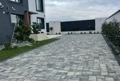 Casă cu 8 camere în Pipera