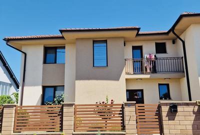 Duplex cu 4 camere în Centura