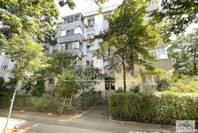 Apartament cu 2 camere decomandat, mobilat în Lacul Tei