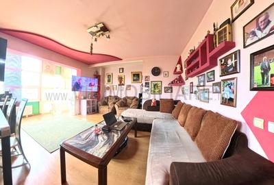 Apartament cu 3 camere semidecomandat, mobilat în Nord