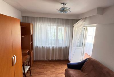 Apartament 3 camere decomandat - renovat - doua bai - mobilat - Dacia - bloc pe cadre - 14