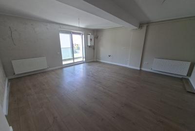 Apartament cu 4 camere decomandat în Tomis Plus