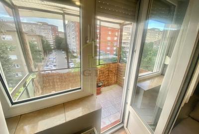 Apart. 3 camere, semidecomandat, mobilat, utilat, str Călugăreni, Rogerius - 13