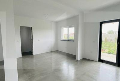 Duplex cu 4 camere în Moșnița Veche