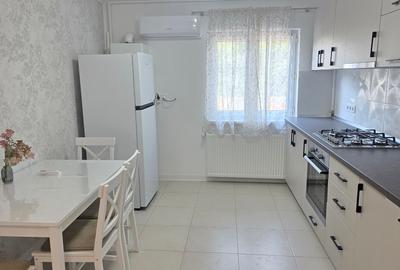 Inchiriez apartament 2 camere decomandat in Deva, zona Casa de Pensii, etaj 1, - 2