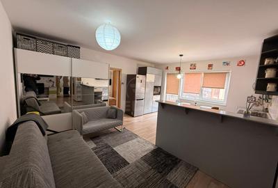 Apartament cu 3 camere semidecomandat, mobilat în Florești