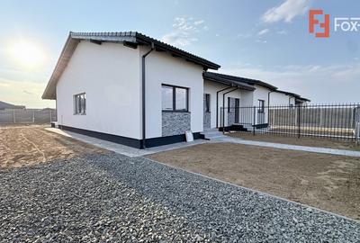 Duplex de vanzare, 3 camere pe parter + pod - Mosnita Veche - 1