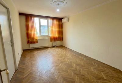 Apartament cu 3 camere decomandat | Tiglina 2 | B-uri | etaj 3/4 - 1