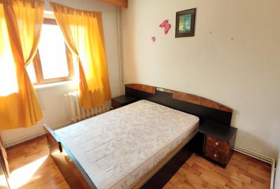 Apartament decomandat Micro 21 etaj 2 - 4