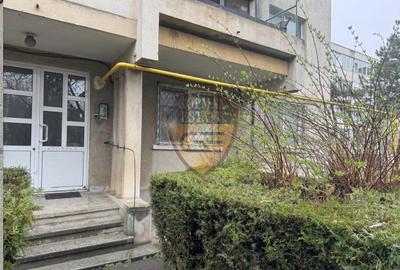 3 camere Tomis II 71mp parter gaze la usa de renovat posibilitate Garaj si Boxa - 4