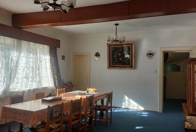 VILA D+P+E DE VANZARE IN BUSTENI, ZONA VALEA ALBA - 4