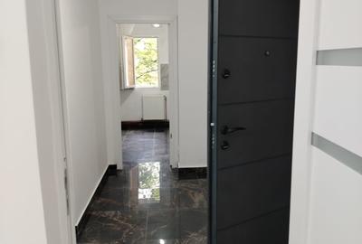 Apartament cu 3 camere, etajul 2/4, zona Tatarasi - 1