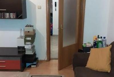 Apartament 3 Camere,Iancului,Metrou,Elev Stefanescu,bl.reabilitat,et.4/10,2 bai - 2