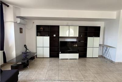 Apartament cu 3 camere decomandat, mobilat în Nord