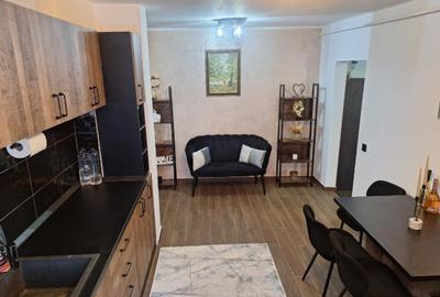 Apartament cu 2 camere decomandat, mobilat în Centru Civic