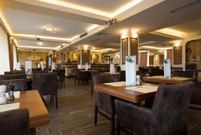 HOTEL DE VANZARE- PROPRIETAR - LANGA AEROPORTUL OTOPENI - 8