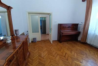 CENTRU SALA SPORTURILOR(COD03)- Casa interbelica si curte generoasa ! - 20